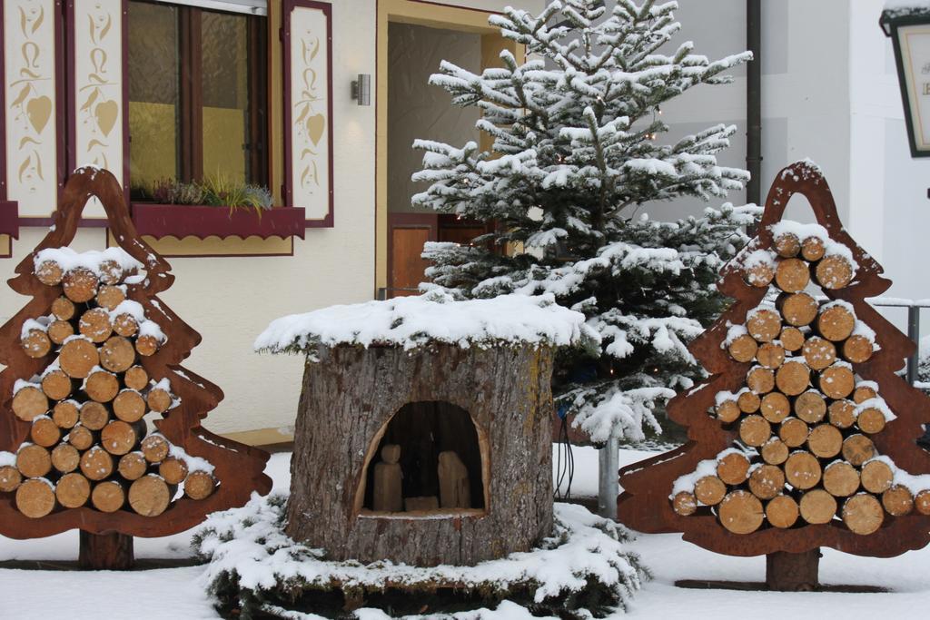 Gasthaus und Pension Zur Linde Rot an der Rot Exterior foto