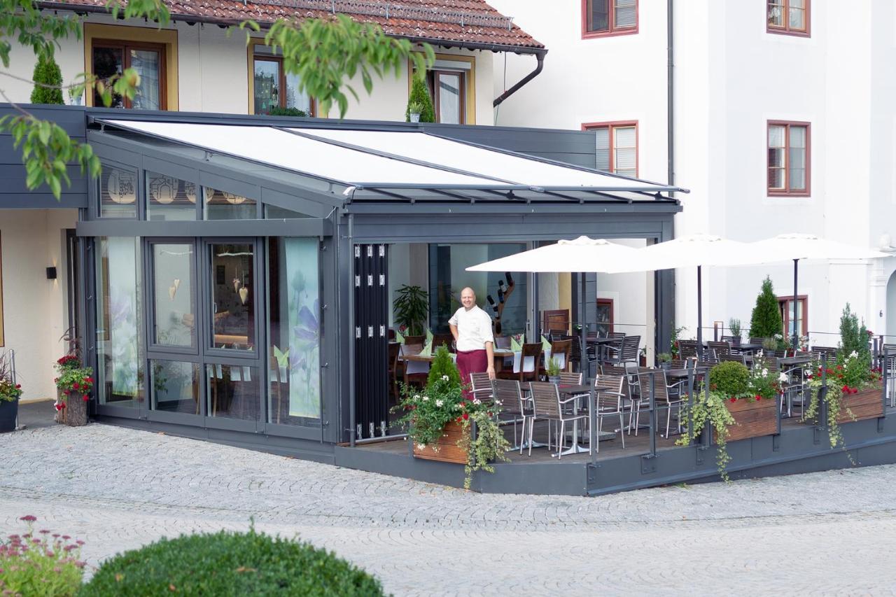 Gasthaus und Pension Zur Linde Rot an der Rot Exterior foto